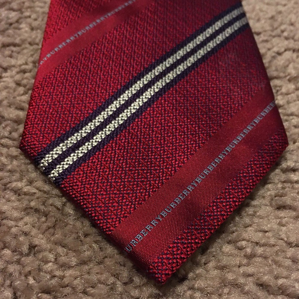 Burberry 100% silk red monogram pinstripe tie